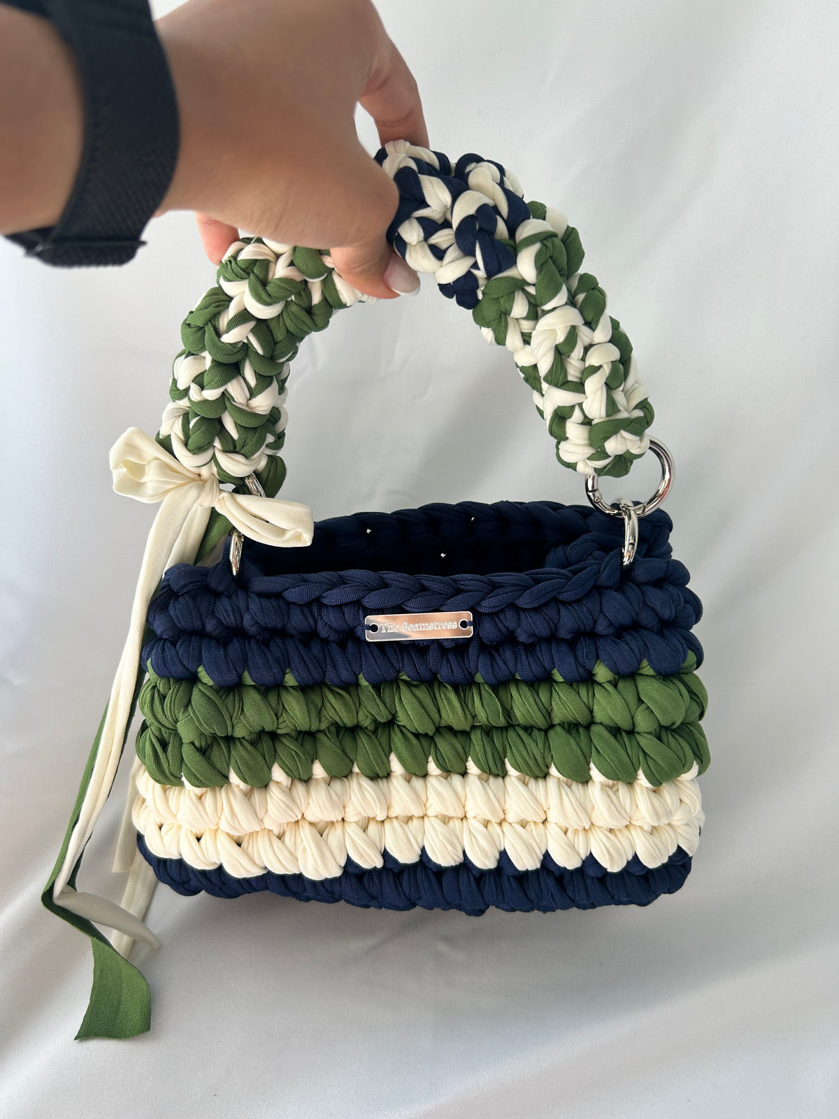 Forest Navy Bloom